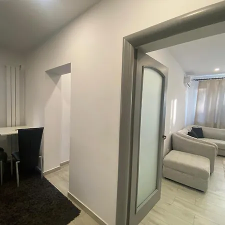 Kiri Apartment *